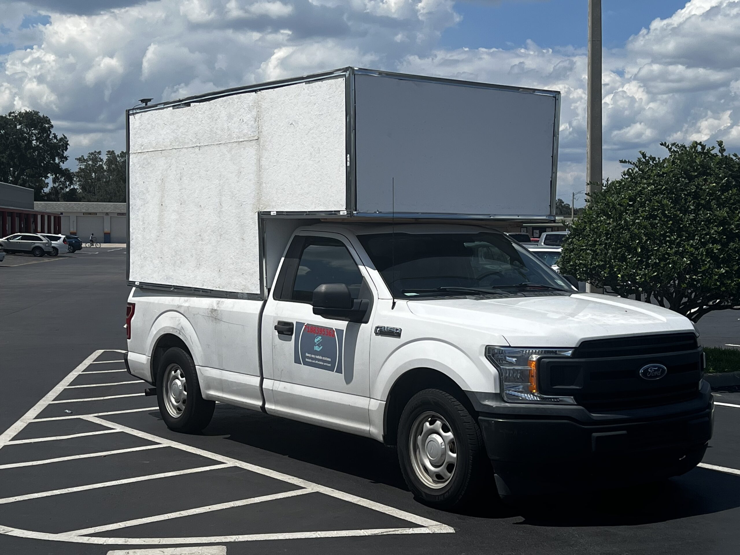 Always Easy Roadside Assistance service truck in Central Florida